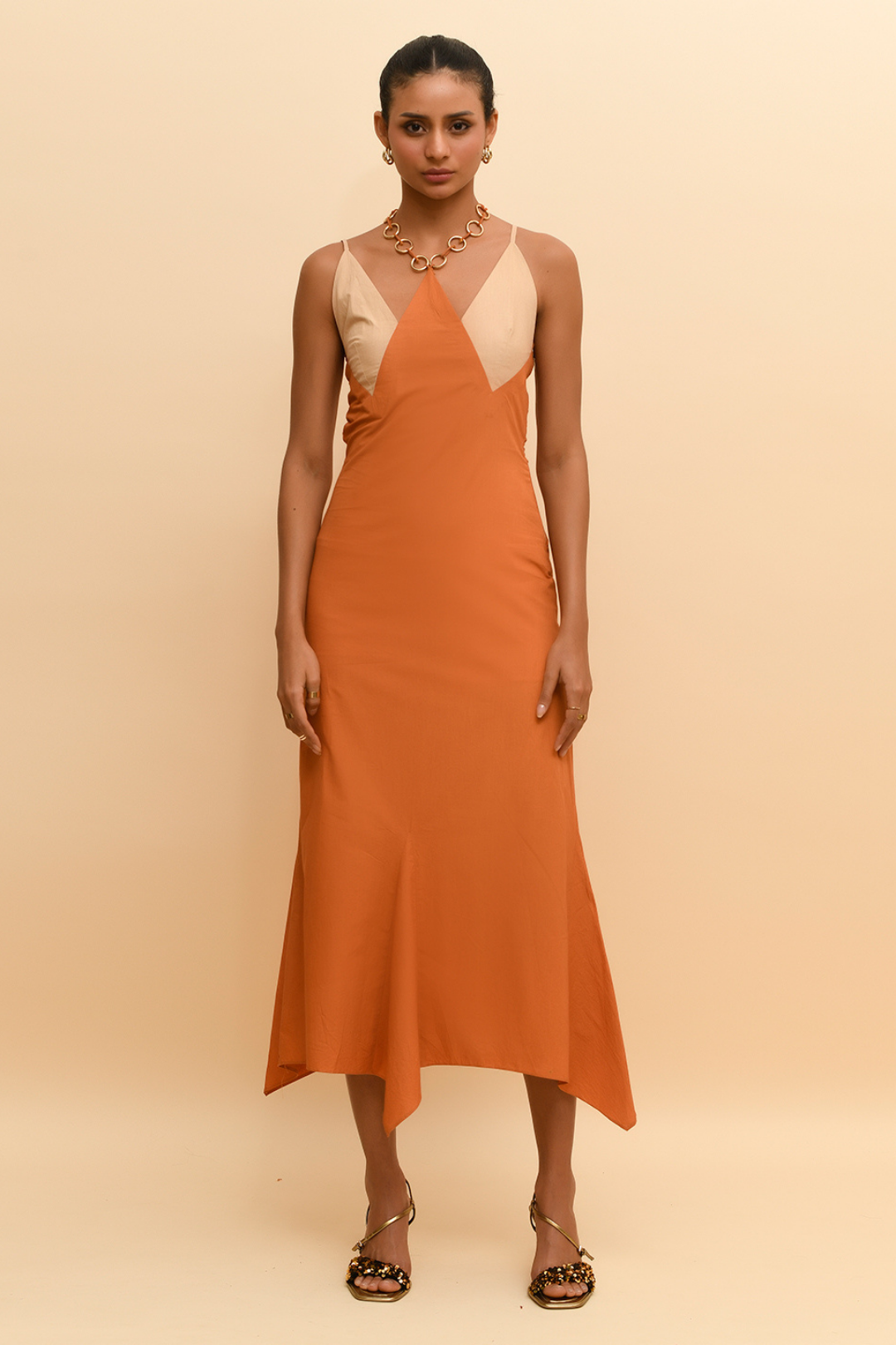 HALTER NECK SWIRL DRESS